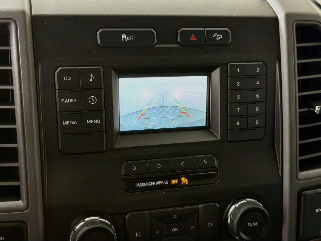 Used 2017 Ford F250 XL w/ Power Equipment Group AWD/4WD image 18