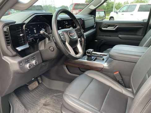 Used 2023 GMC Sierra 1500 SLT w/ SLT Premium Plus Package AWD/4WD image 25