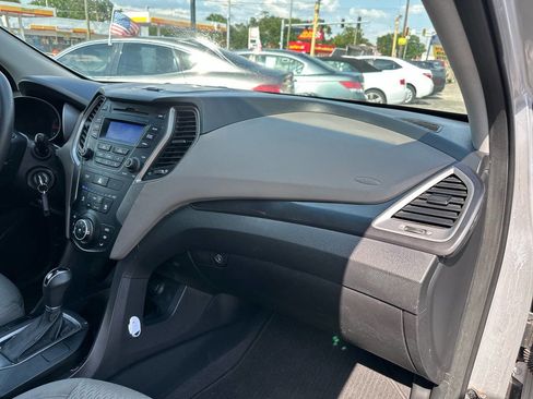 Used 2014 Hyundai Santa Fe Sport image 25