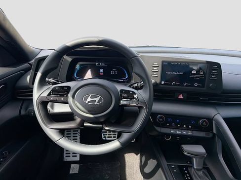 Certified 2026 Hyundai Elantra Sport FWD image 21