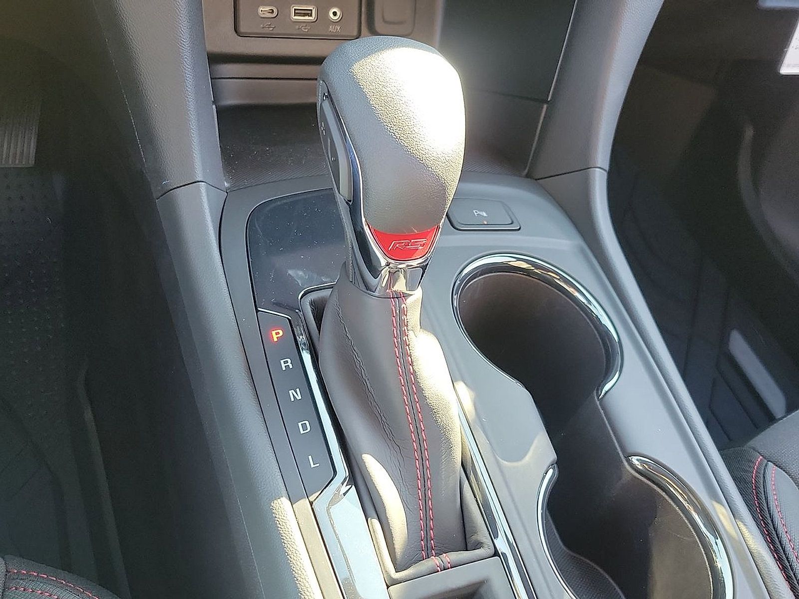 Used 2024 Chevrolet Equinox RS FWD image 15