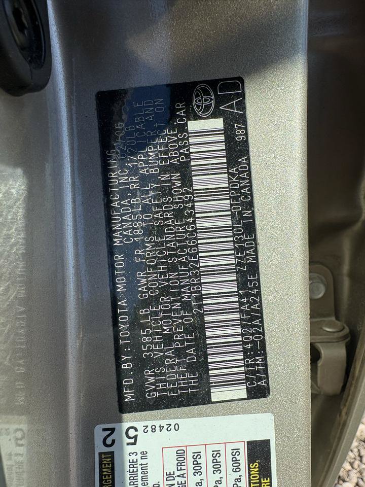 Used 2006 Toyota Corolla CE w/ Upgrade Pkg FWD image 9