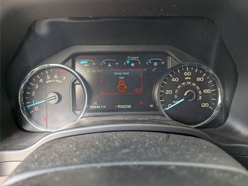 Used 2019 Ford F150 Lariat w/ Equipment Group 502A Luxury AWD/4WD image 24