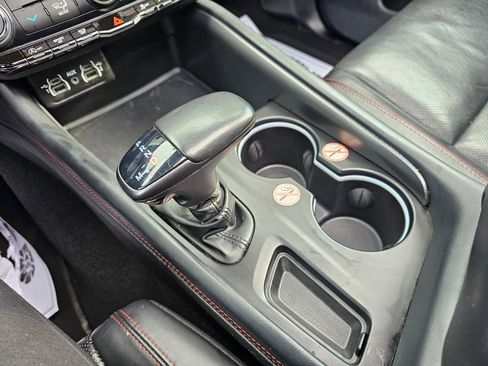 Used 2024 Dodge Durango GT image 29