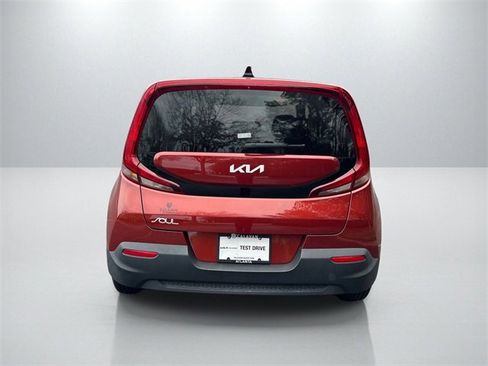 Certified 2022 Kia Soul LX w/ Technology Package image 6