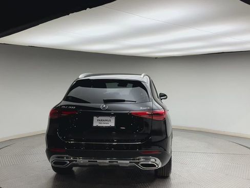 Used 2023 Mercedes-Benz GLC 300 4MATIC image 3