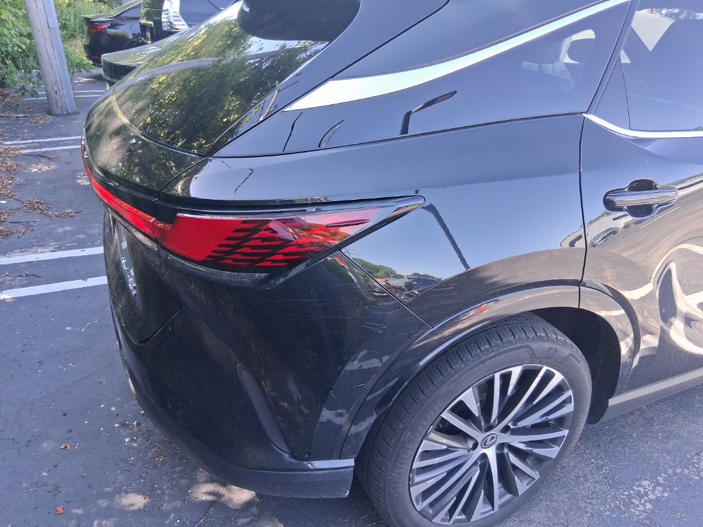 Used 2023 Lexus RX 350 w/ Cold Area Package AWD/4WD image 6