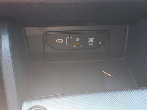 New 2026 Kia Sportage EX w/ EX Panorama Roof Package image 9