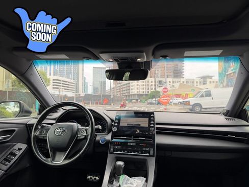 Used 2019 Toyota Avalon Limited FWD image 16