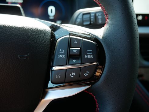 Used 2026 Ford Explorer ST-Line w/ ST-Line Street Pack AWD/4WD image 29