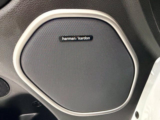 Used 2020 Jeep Grand Cherokee Overland AWD/4WD image 21