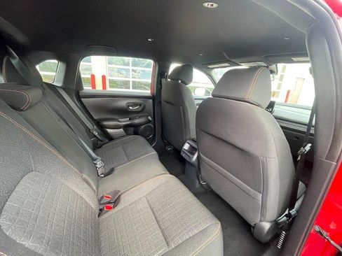 Used 2025 Honda HR-V Sport image 15
