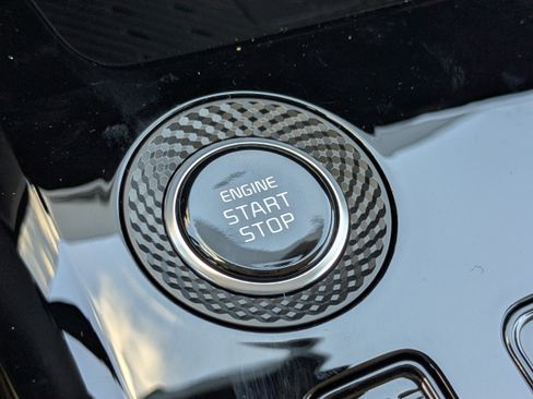 New 2026 Kia Niro EX image 33