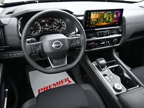 New 2026 Nissan Pathfinder SV image 24