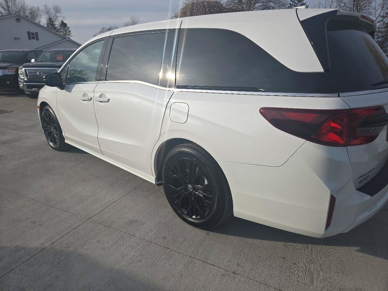 Used 2025 Honda Odyssey Sport-L image 6
