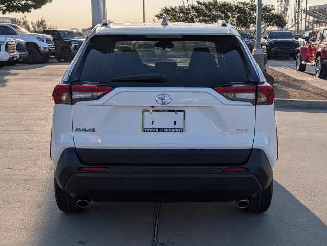 Used 2023 Toyota RAV4 XLE FWD image 7