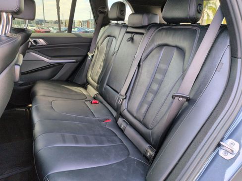 Used 2021 BMW X5 sDrive40i w/ M Sport Package RWD image 30