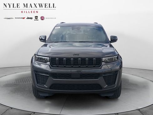 New 2026 Jeep Grand Cherokee L 2WD image 18