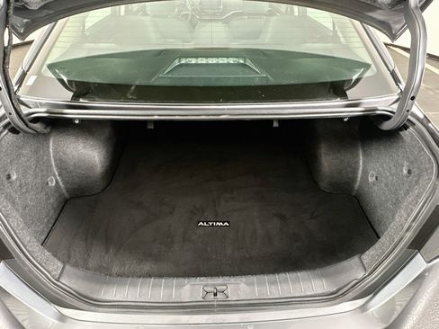 Used 2025 Nissan Altima 2.5 SV FWD image 26