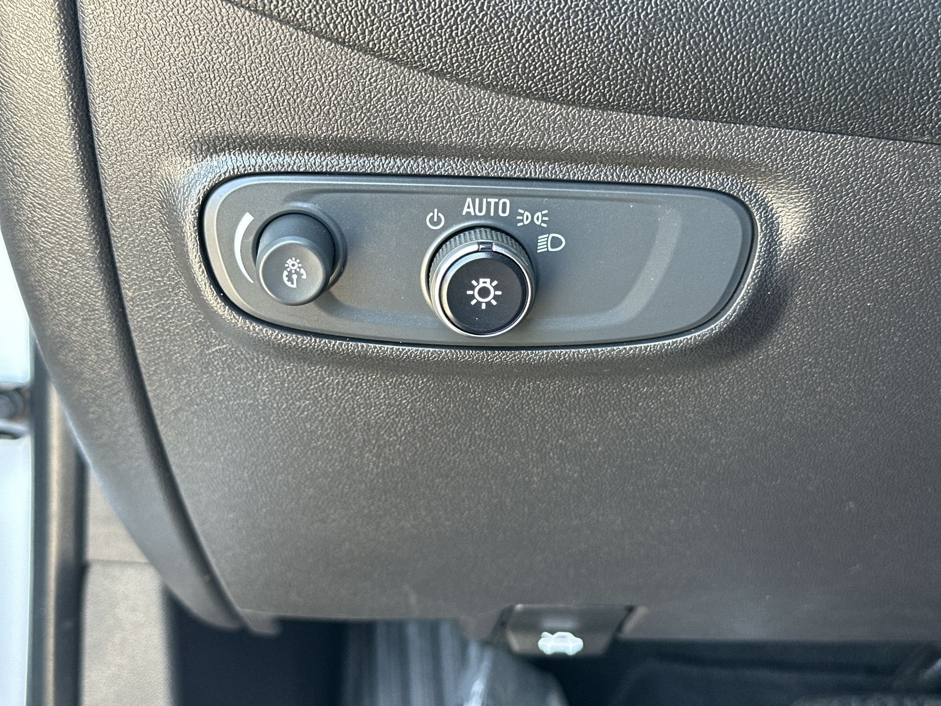 Certified 2023 Chevrolet Equinox LT FWD image 18