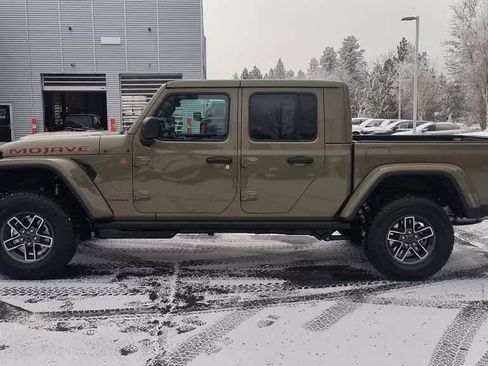 New 2026 Jeep Gladiator Mojave image 5