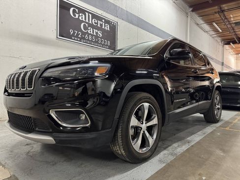 Used 2019 Jeep Cherokee Limited AWD/4WD image 3