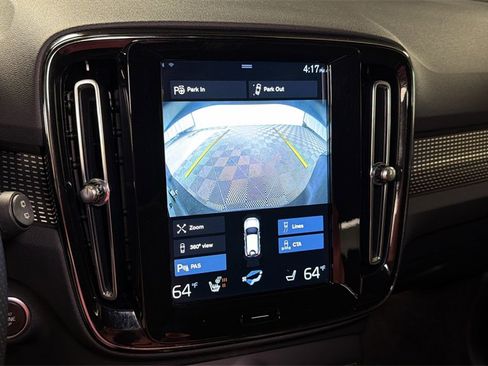 Used 2021 Volvo XC40 T5 R-Design w/ Advanced Package image 27