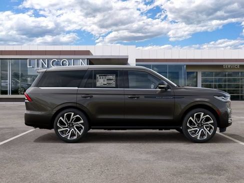 New 2027 Lincoln Navigator Black Label AWD/4WD image 5