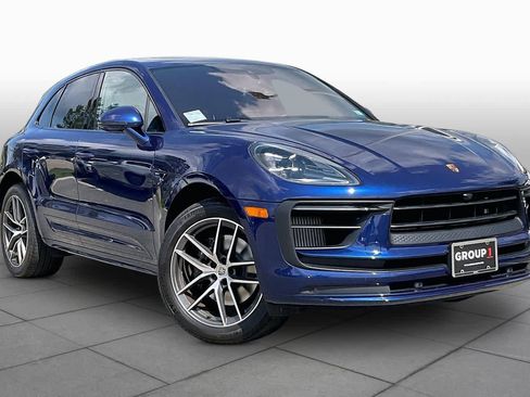Used 2023 Porsche Macan S AWD/4WD image 2