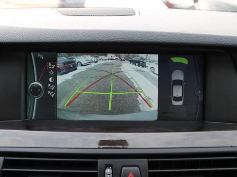 Used 2011 BMW 535i xDrive Sedan image 36