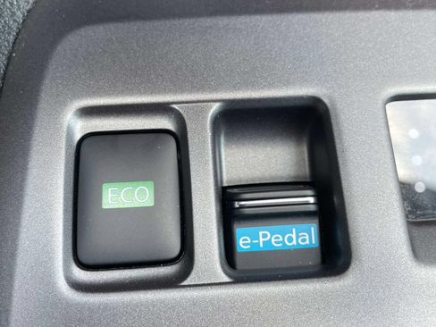 Used 2023 Nissan Leaf S FWD image 30