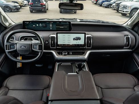 New 2026 Ford Expedition Platinum w/ Platinum Ultimate Package AWD/4WD image 21