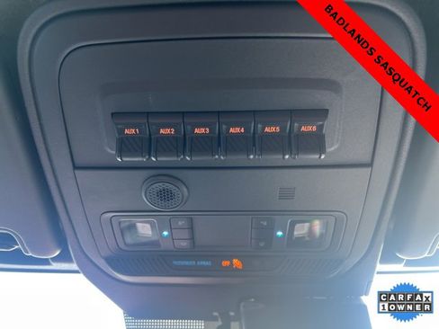 Used 2022 Ford Bronco Badlands image 17