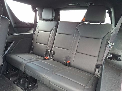 Used 2022 Chevrolet Tahoe LT w/ Luxury Package AWD/4WD image 11