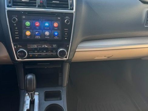 Used 2019 Subaru Outback 2.5i Premium AWD/4WD image 11