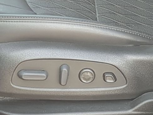 Used 2024 Buick Enclave Avenir w/ Avenir Technology Package image 13