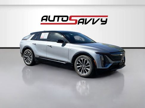 Used 2025 Cadillac Lyriq Sport RWD image 1