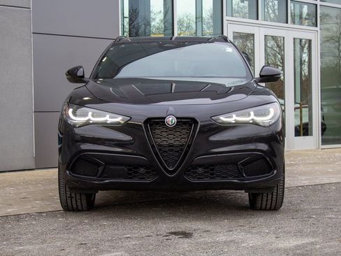 New 2025 Alfa Romeo Stelvio Sprint image 2