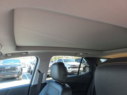 Used 2024 Chevrolet Equinox Premier AWD/4WD image 36