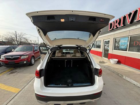 Used 2021 Mercedes-Benz GLC 300 GLC 300 4MATIC Sport Utility 4 image 20