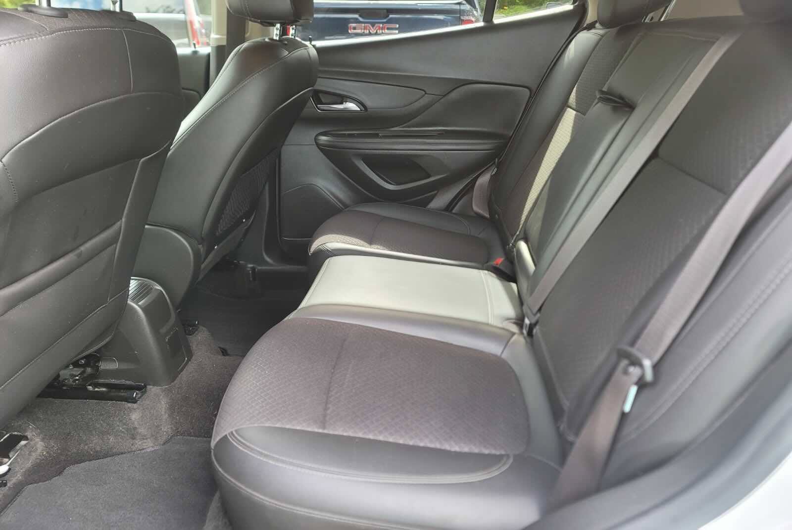 Used 2018 Buick Encore Preferred AWD/4WD image 12