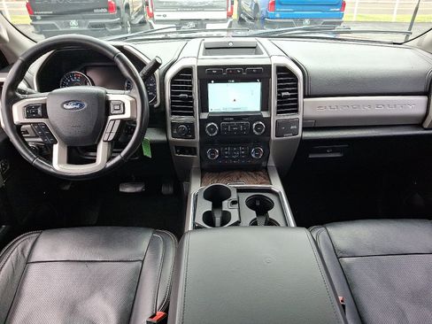 Used 2019 Ford F250 Lariat w/ Chrome Package image 15