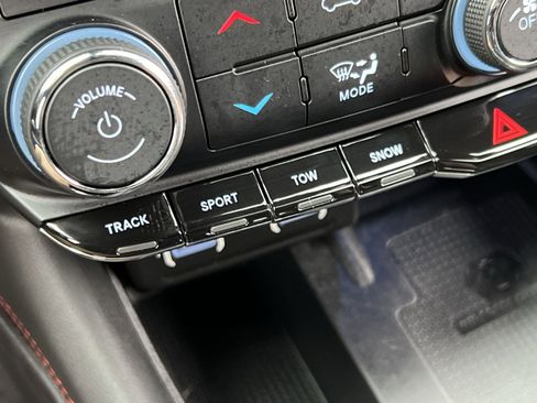 Used 2023 Dodge Durango R/T image 33