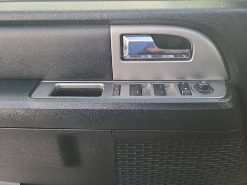 Used 2017 Ford Expedition XLT w/ Equipment Group 202A RWD image 10