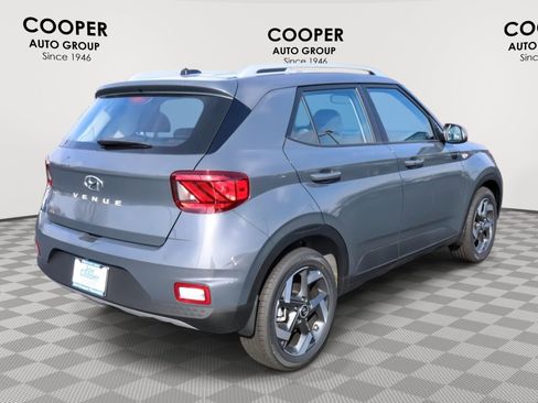 New 2026 Hyundai Venue SEL FWD image 7