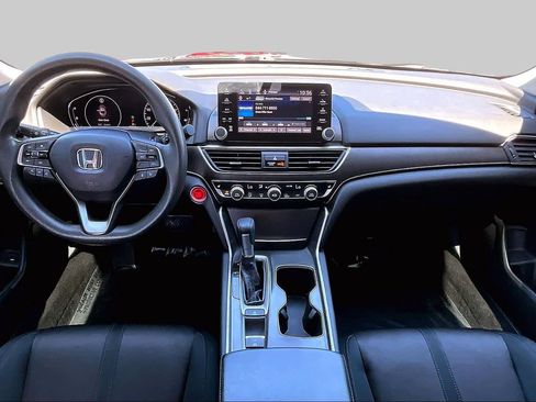 Used 2018 Honda Accord EX image 15