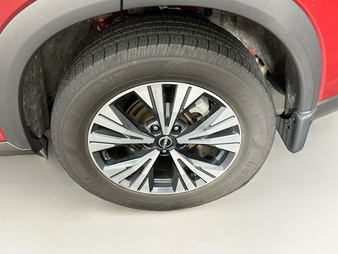 Used 2023 Nissan Rogue SV w/ SV Premium B Package AWD/4WD image 11