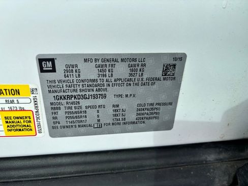 Used 2016 GMC Acadia SLE image 11