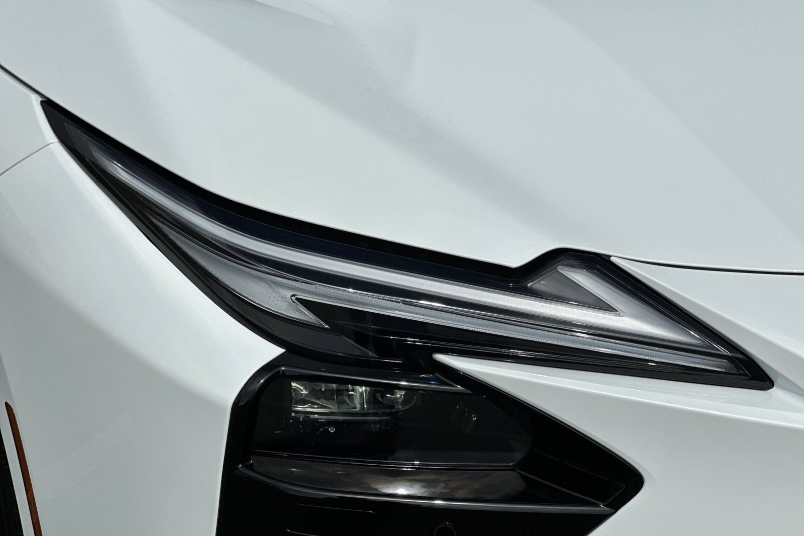 New 2026 Lexus ES 350e w/ Convenience Package FWD image 12