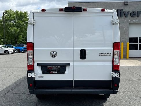 Used 2025 RAM ProMaster 2500 w/ Convenience Group FWD image 6